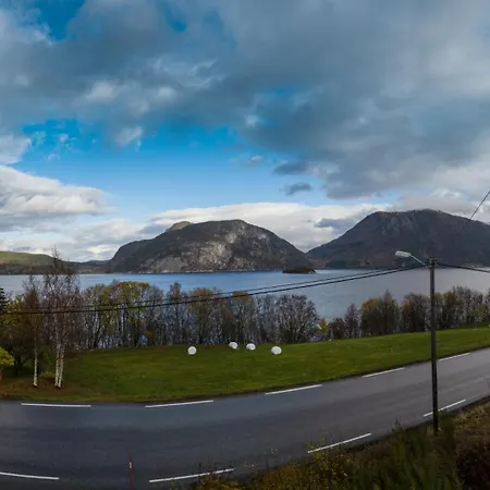 Sunndalsfjord Fredsvik Meisalstranda 455,506 Og 508 Ferienhaus