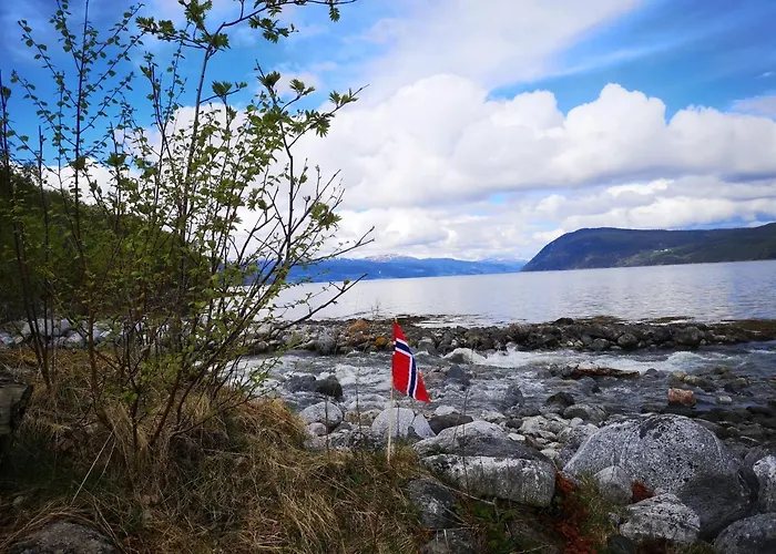 Sunndalsfjord Fredsvik Meisalstranda 455,506 Og 508 * Sunndalsøra