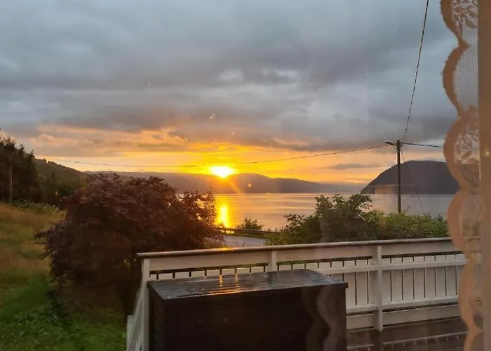 Sunndalsfjord Fredsvik Meisalstranda 455,506 Og 508